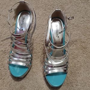 Silver platform heel